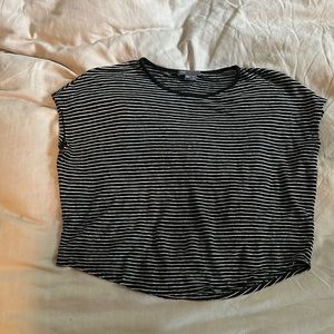 Boxy and cropped Vince striped shirt
